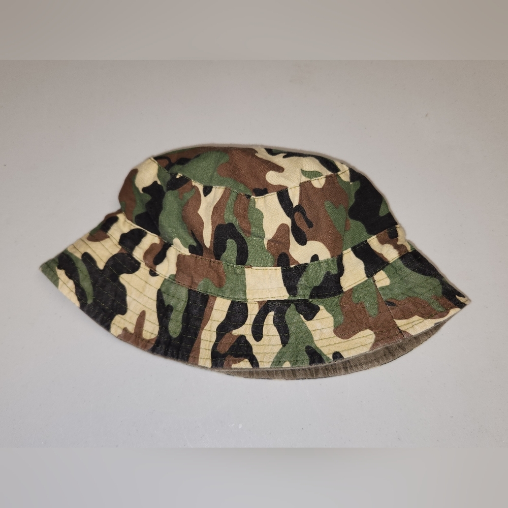 Kids Reversable Bucket Hat - Camo and Brown